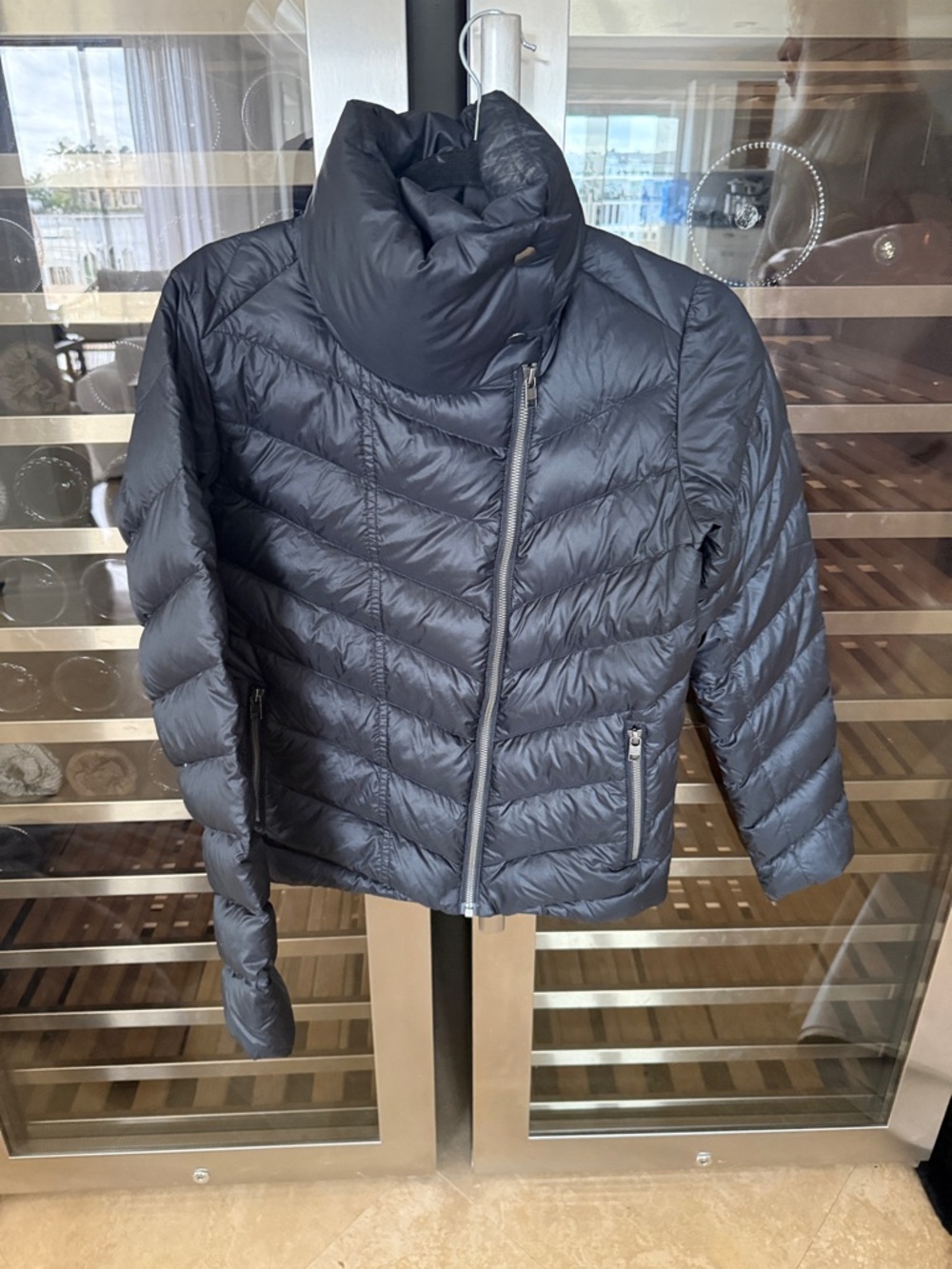 Patagonia Black Quilted Down Puffer Jacket with High Neck XS